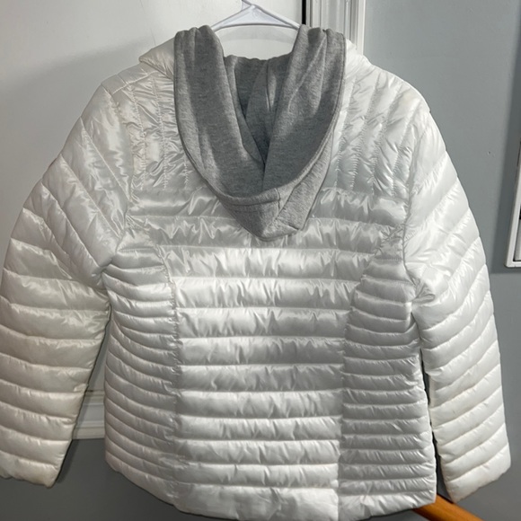 Guess Jackets & Coats Guess White Puffer Jacket Poshmark